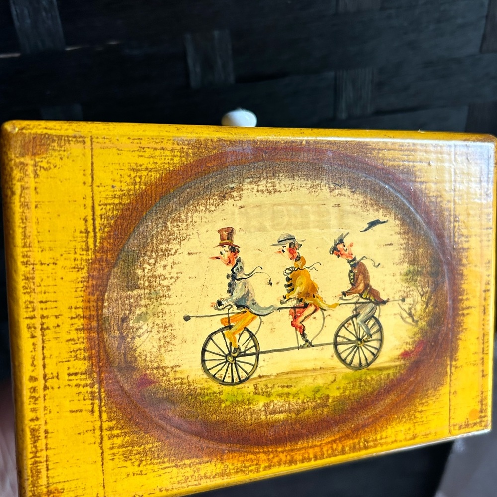Vintage Yellow Jewelry Organizer Box